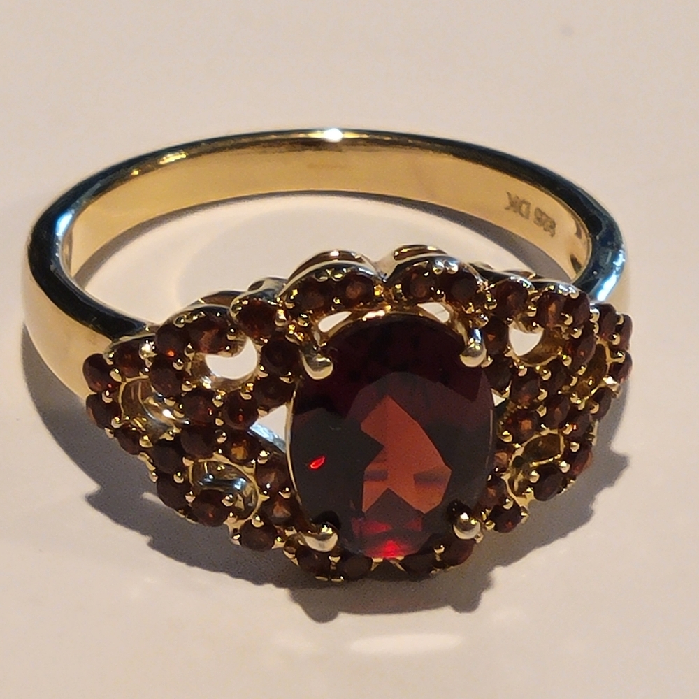 Gold Over Sterling Silver, Garnet Gemstone Women's Ring, size 8 - Picture 3 of 10